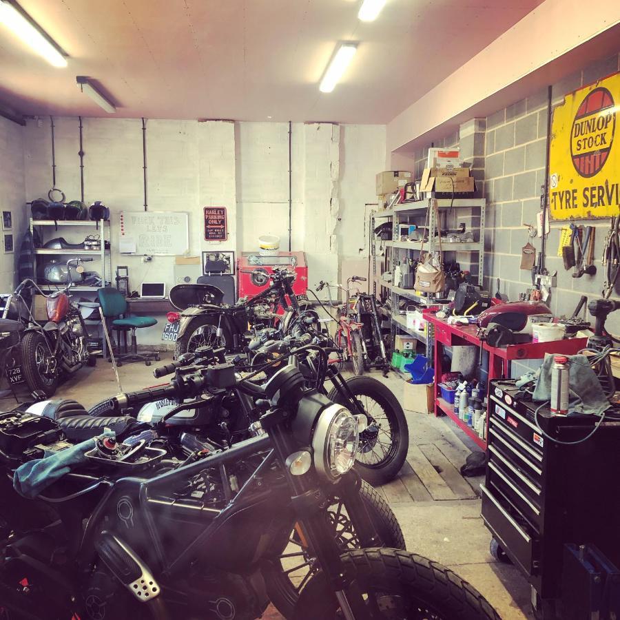 Union Road Moto Velo Accommodation Кредитън Екстериор снимка