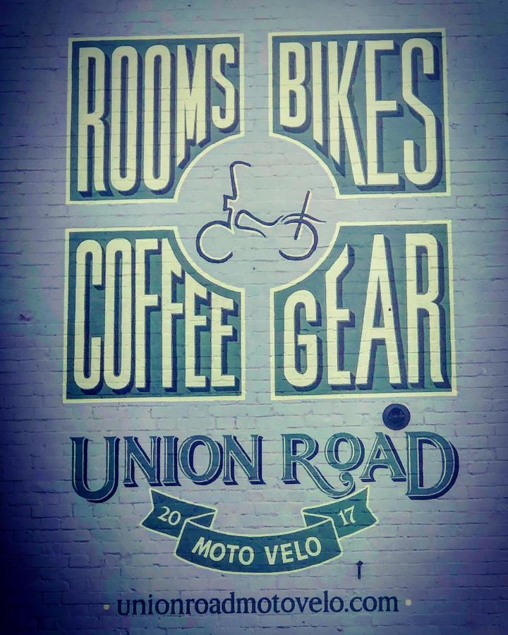 Union Road Moto Velo Accommodation Кредитън Екстериор снимка